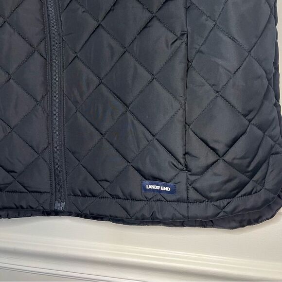 Lands End Quilted Zip Front Vest In Black Size Large NWT - Picture 2 of 9